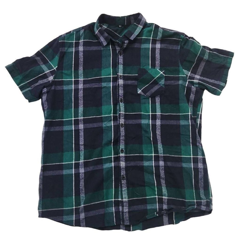 Men's Size XL Navy Green Plaid Short Sleeve Button Down Flannel Shirt